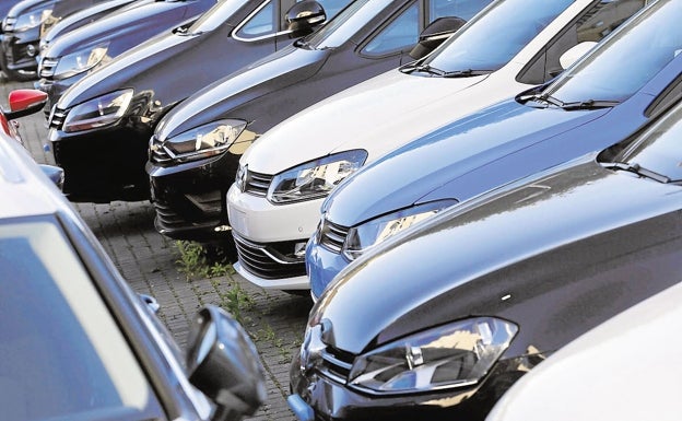 La venta de coches nuevos cae más de un 30% en noviembre en Málaga