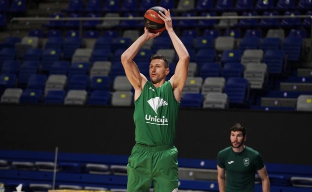 El Unicaja, pendiente de que la FIBA le abone el año y medio de baja de Milosavljevic