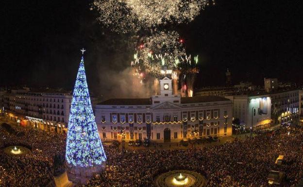 Campanadas y uvas en la Puerta del Sol: Madrid prohíbe la presencia de público por el coronavirus