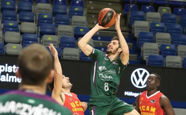 Victoria del Unicaja ante el UCAM Murcia (102-81)