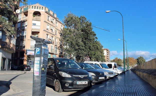 La activación de la zona azul en varios barrios de Málaga capital sumará un millar de nuevas plazas