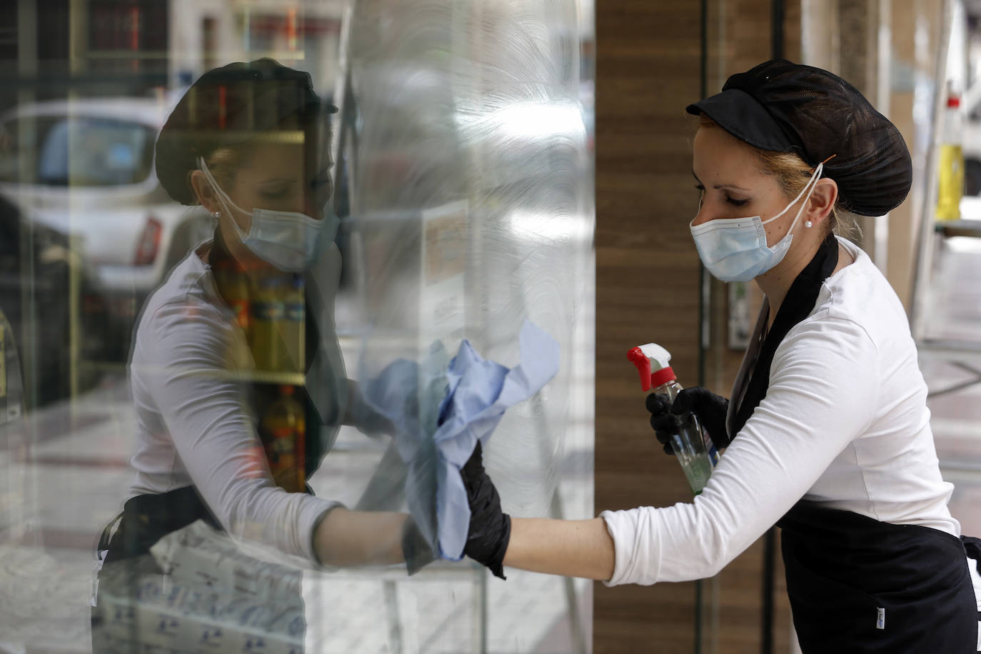 La Junta rebaja los niveles de alerta por coronavirus en casi todos los municipios de la provincia de Málaga