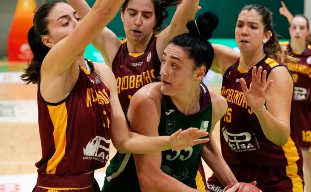El Unicaja sigue sin perdonar en la Liga Femenina 2