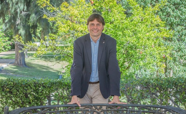 Francisco Oliva Blázquez: Un malagueño, rector de la universidad Pablo de Olavide de Sevilla