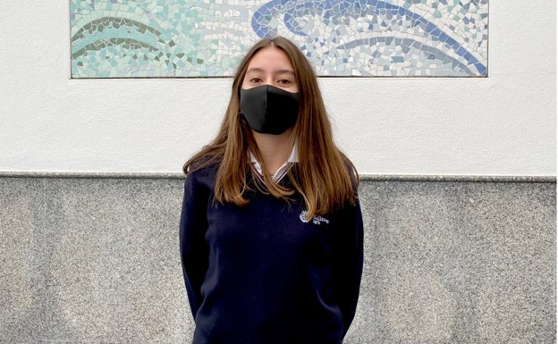 Julia Rondón, estudiante del colegio Salliver, mejor oradora en la liga de debate preuniversitario