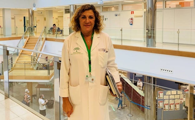 María Antonia Estecha: Una reconocida intensivista que lleva la dirección médica del Hospital Clínico
