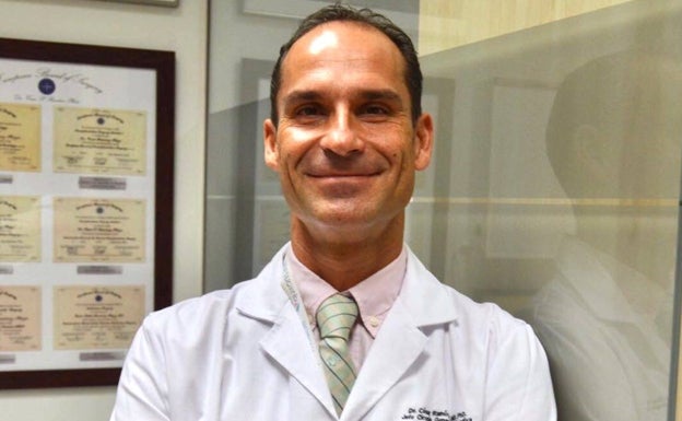 César Ramírez, un cirujano general y digestivo de sólida reputación