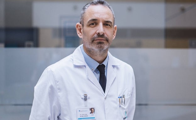 José Ángel Gómez Pascual: Un urólogo con gran experiencia en la cirugía de la próstata