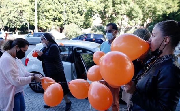 Nueva caravana de coches en Málaga contra la ley Celaá