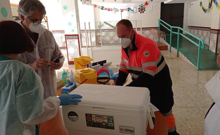 Primeras vacunas contra el coronavirus en Málaga