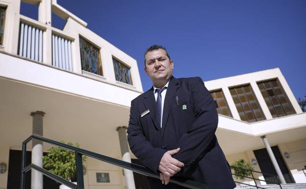 Manuel Herrero: El único consuelo ante el drama del último adiós en soledad