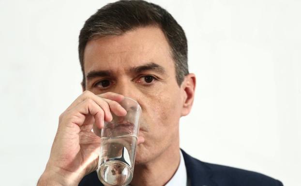Pedro Sánchez anuncia una «hoja de ruta de renovación» de la Corona