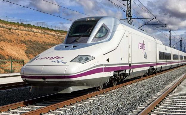 Un AVE con destino Málaga arrolla a un joven a un kilómetro de la estación de Ciudad Real