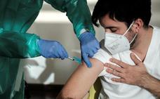 Sanidad descarta retrasar la segunda dosis para aumentar el número de vacunados
