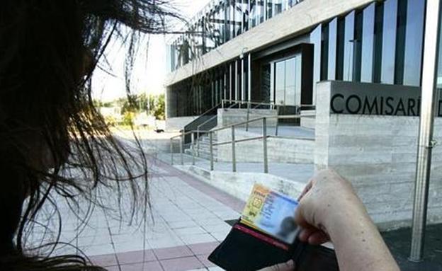 La Policía Nacional lanza un aviso sobre un correo electrónico para la renovación de los certificados del DNI