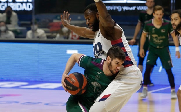 El Unicaja cae ante el Baskonia y accede a la Copa del Rey por la puerta de atrás