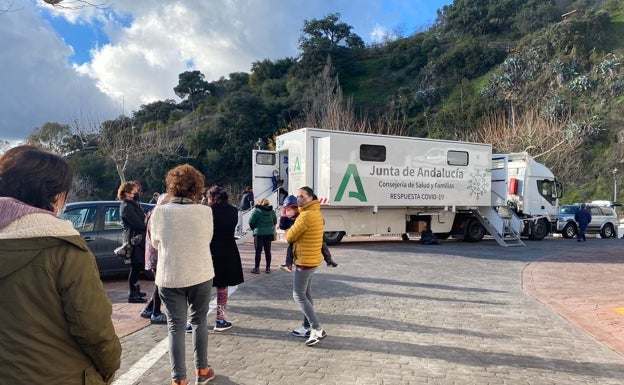 Salud incrementa los cribados en la provincia ante el avance de los contagios
