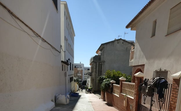 Rincón de la Victoria finaliza la mejora de la calle La Marina tras una inversión de 153.360 euros
