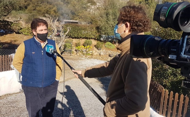 Fallece un residente británico de 65 años en el incendio de su casa de madera en Comares