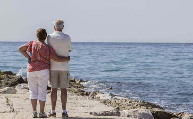 Seguridad Social: ¿Cómo obtener el 'carné' de pensionista en 2021 para beneficiarse de descuentos?