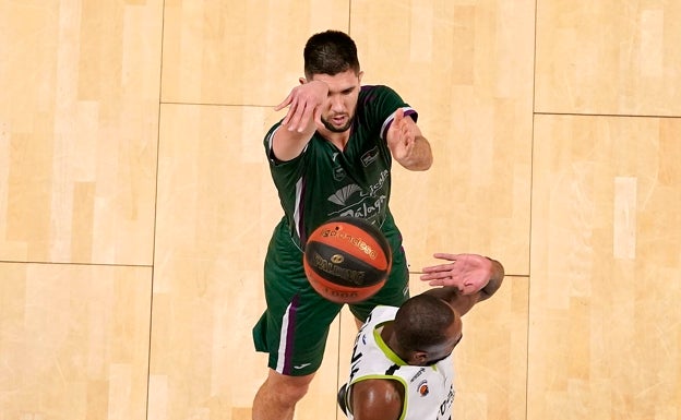 El Unicaja también puede recuperar a Bouteille ante el Mónaco