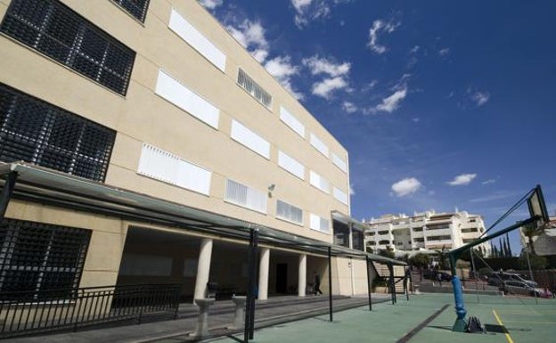 Tres escuelas infantiles y el instituto de Benalmádena, cerrados por contagios de coronavirus