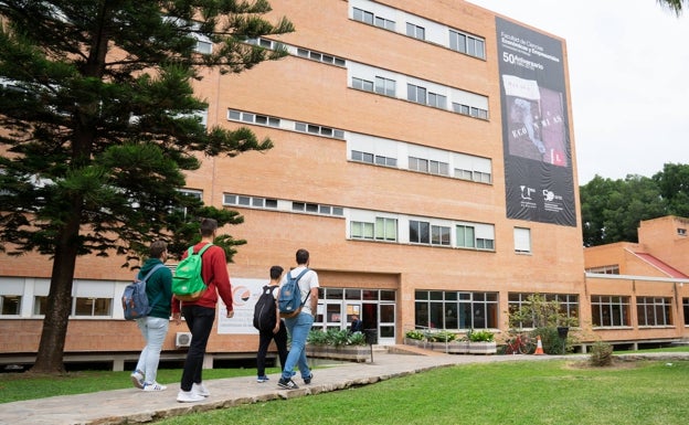 La Universidad emite salvoconductos para facilitar la movilidad de sus estudiantes