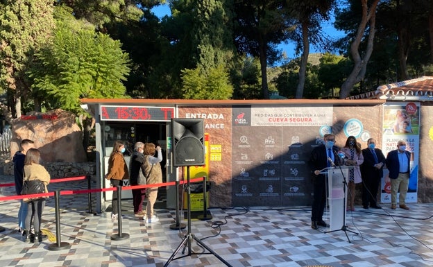 La Cueva de Nerja cierra de nuevo sus puertas por las restricciones derivadas de la tercera ola de la pandemia