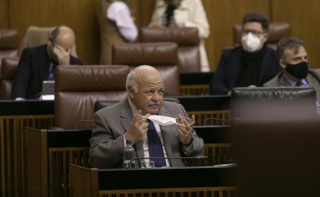 La Junta pide a los andaluces que se apliquen un toque de queda voluntario a partir de las ocho de la tarde