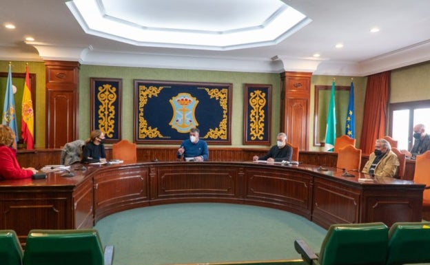 Nerja ofrece varios suelos a la asociación El Taller de la Amistad para construir una residencia de discapacitados