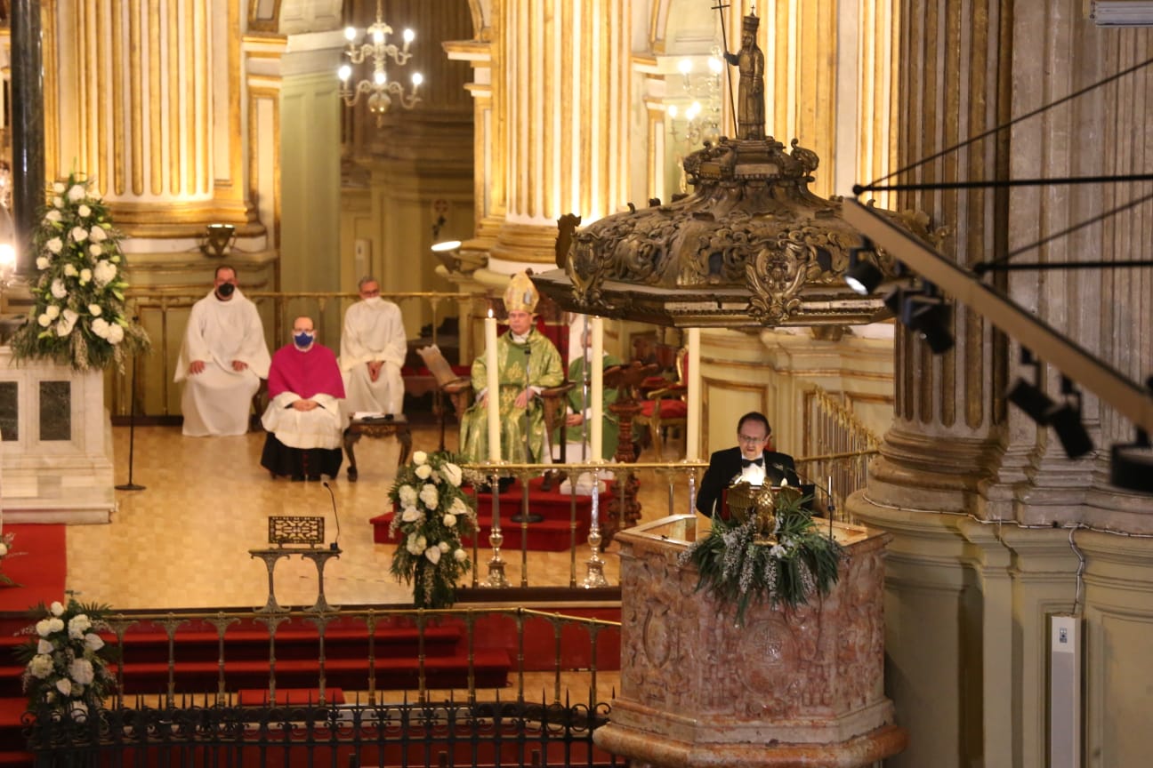 Una misa en la Catedral abre los actos por el centenario de la Agrupación de Cofradías de Málaga
