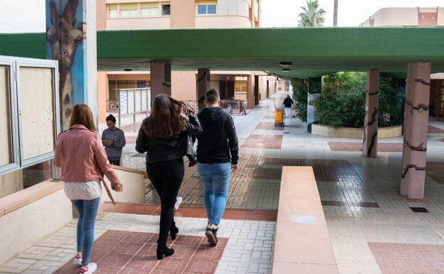 Comisiones Obreras pide al rector servicios mínimos presenciales en la Universidad de Málaga