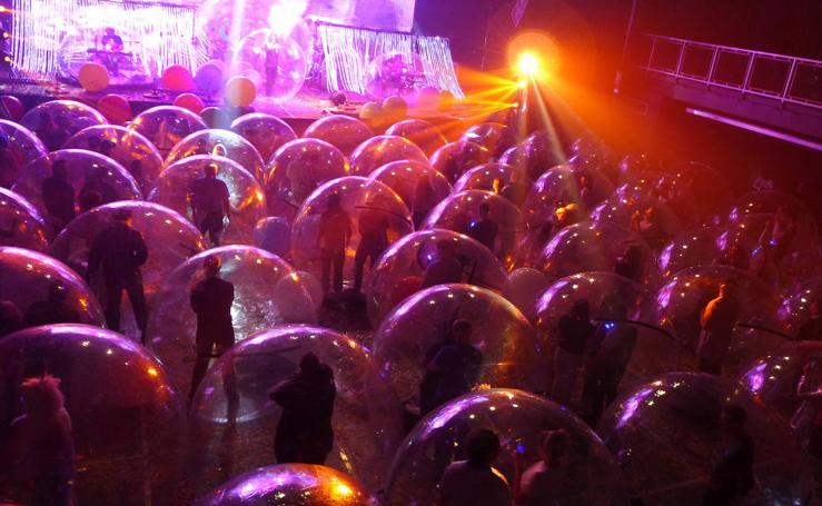 The Flaming Lips y sus conciertos con burbujas anticoronavirus