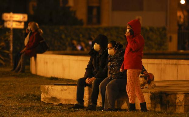 Terremoto en Granada: «La gente chillaba y corría. Teníamos miedo y pasamos la noche en la calle»