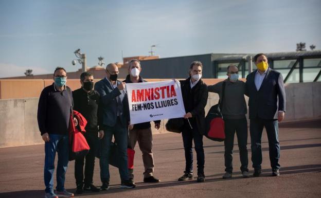 Los presos del 'procés' salen de la cárcel y participan ya en campaña