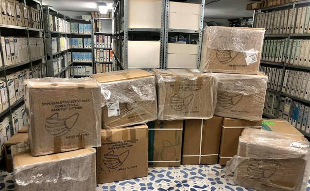 El arriateño anónimo que dona mascarillas a su pueblo