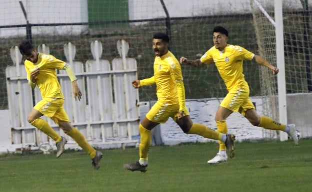 El Vélez asalta El Maulí (0-1) y se hace con el liderato del grupo 9-B de Tercera