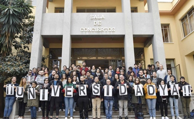 Estudiantes de música, danza y teatro piden la creación de una universidad de las artes