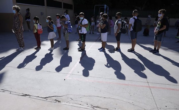 Andalucía aplica «cambios mínimos» en su norma de escolarización para adaptarla a la 'ley Celaá'