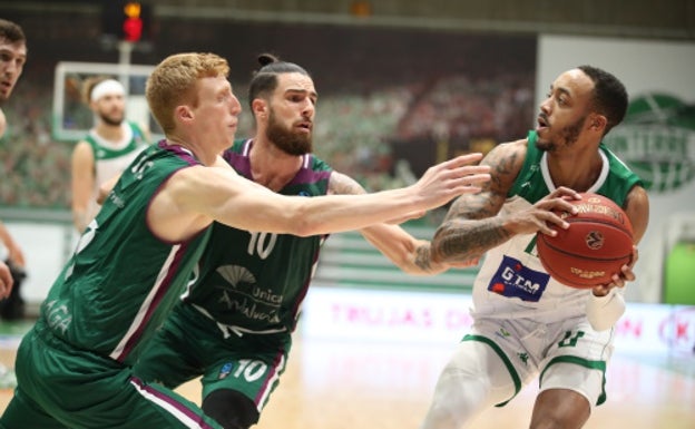 El Unicaja convierte la derrota en su rutina y está eliminado de la Eurocup