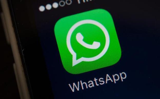 Alertan de una versión falsa de WhatsApp que roba información a través de un contacto de la agenda