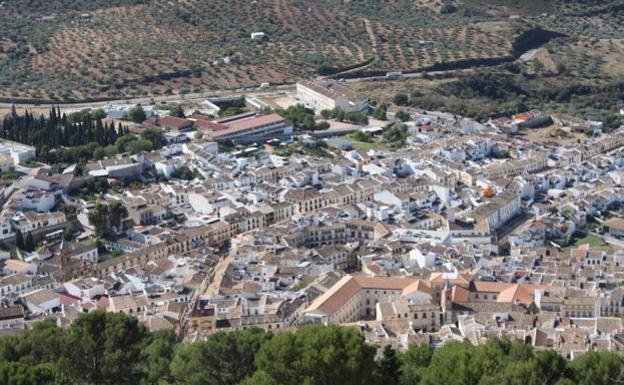 El BOJA publica la lista de 29 municipios andaluces con cierre perimetral desde este sábado