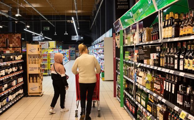 Ligar en el supermercado: una cadena establece un horario para solteros