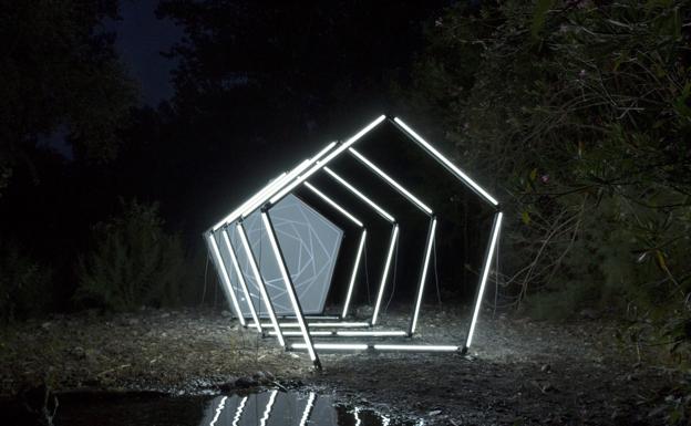 Siga el camino de luz