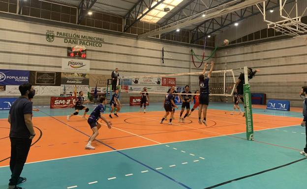 El Voleibol Pizarra cae ante el líder