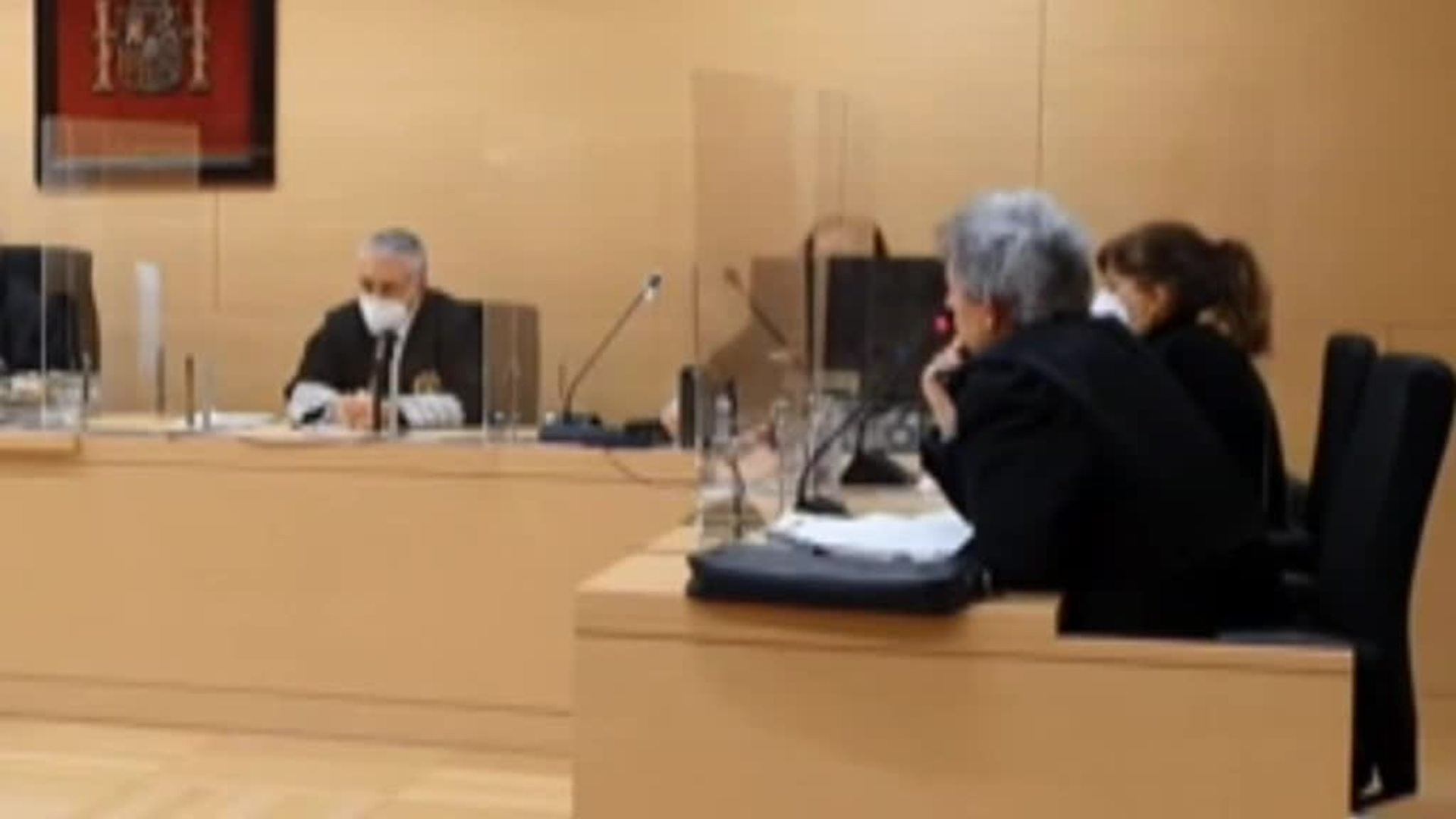 El presidente del tsj de castilla y león obliga a un abogado a ponerse mascarilla | diario sur