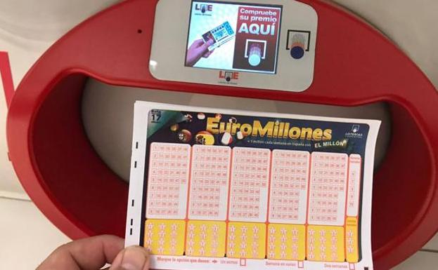 El sorteo del 'Euromillones' deja un nuevo millonario en España y un bote de 179 millones de euros