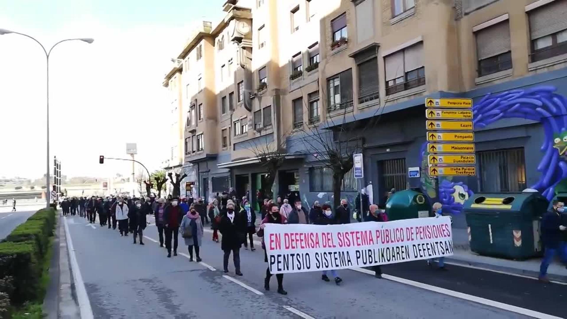 Manifestación en Pamplona en defensa del sistema público de pensiones | Diario Sur