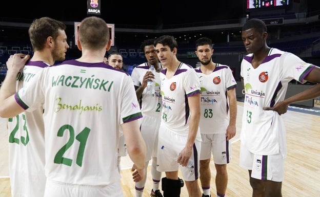 El Unicaja y Málaga claman contra el arbitraje recibido en la Copa del Rey