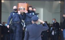 Así fue el último adiós de la Policía Local a Alberto Ferrer